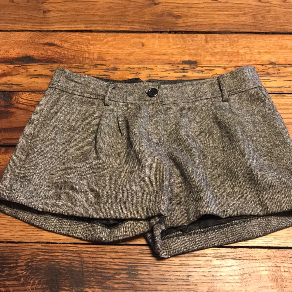 Forever 21 tweed black/grey shorts